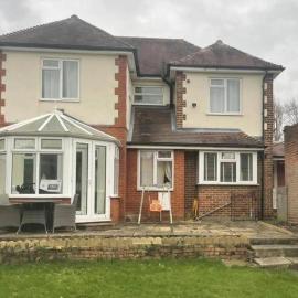 Charming House with Garden - Sleeps 6 & Parking