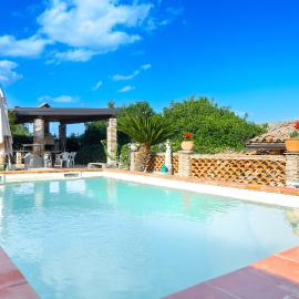 La Vecchia Torre - Villa panoramica in Collina, hotel em Giarre