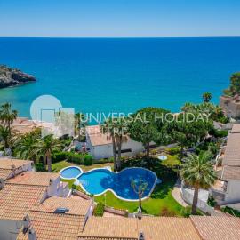 UHC CasasBlancas Family Complex، فندق في سالو