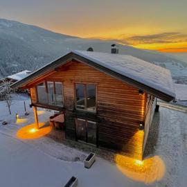 Viesnīca Chalet mit Bergblick & Sauna pilsētā Pill