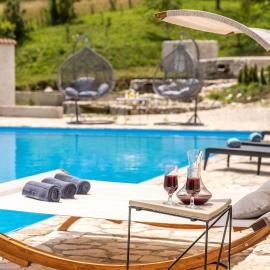 Zora - moje mjesto, hotel en Konjic