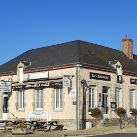Hôtel de la Place, hotell i Germigny-des-Prés