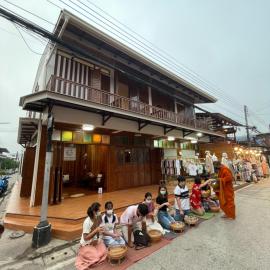จันทร์มีสุข เชียงคาน