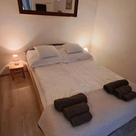 White Nest, hotel en Pécs