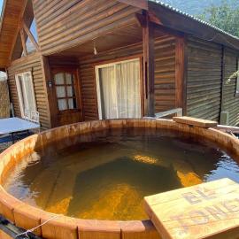 Lamoni - Cabañas con Hot Tub ilimitado y bajada al Río, hotel in Guayacán