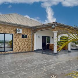 SERENITY Flat2, Hotel in Pointe-Noire