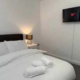 Cozy Retreat in Bridgend with 4 Bedrooms