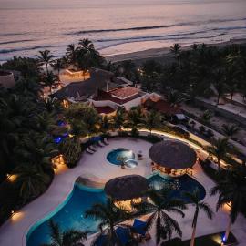 Escondite condominios, hotel in Zihuatanejo