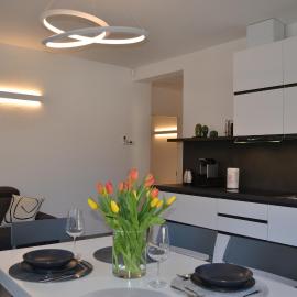 Casa di Francesca-Centrale e Moderno con Vista!, hotel u gradu 'Porlezza'
