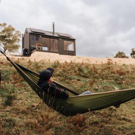 Off-Grid Cabin Surrounded by Nature - Emillie, hotel din Oberon