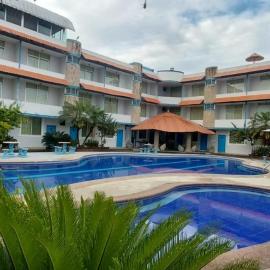 Aparthotel Bernabeth, hotel in Mompiche
