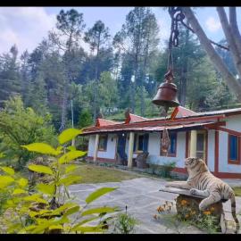 Kumaon deodara cottages, ξενοδοχείο σε Almora