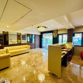 Shyanu Lords Eco Inn Airoli-Near Mindspace, ξενοδοχείο σε Νάβι Μουμπάι