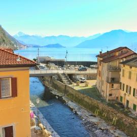 Studio Red - by MyHomeInComo, hotel in Argegno