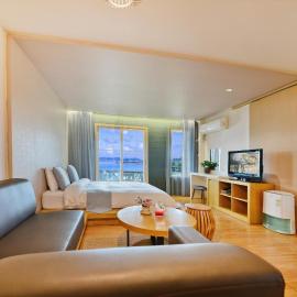 Tongyoung Mongdolhouse Pension, Hotel in Tongyeong