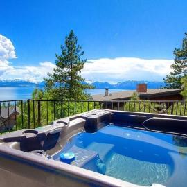 The Heights home, hotelli kohteessa Zephyr Cove