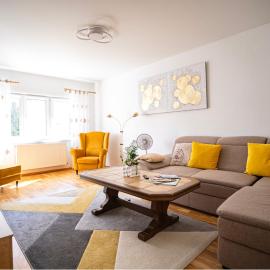 Apartament Flóra, hotelli kohteessa Odorheiu Secuiesc