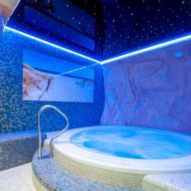 Monaco Ville Wellness, hotel in Międzyzdroje