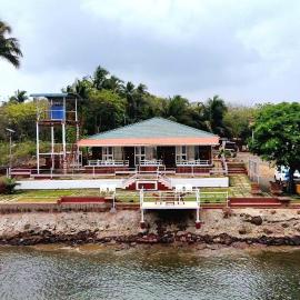 Mai's Beach Resort, hotel Malvanban