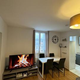 Logement au pied de la gare – hotel w mieście Pontoise