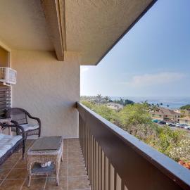 Kailua-Kona Condo: Steps to Beach & Downtown!: Kailua-Kona şehrinde bir otel