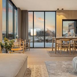Lyngvær Horizon Lodge - Jacuzzi & Sauna - No 08, hotel in Lyngværet