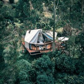 Lumbre Forest Lodge, готель у місті Саленто