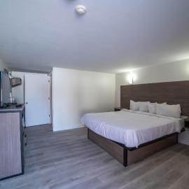 Viking Shores Motor Inn, отель в городе Истхем