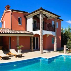 Villa Ma vie en rose, hotel u gradu Kunj