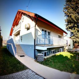 Mazurek Balatonboglar, hotell sihtkohas Balatonboglár
