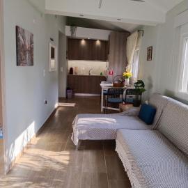 Io's Guest House, отель в городе Офринио