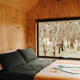 Secluded Off-Grid Cabin Lake View - Pet Friendly - Mateo, hotel di Rylstone