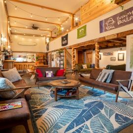 Barn Door Hostel, Hotel in Rumney