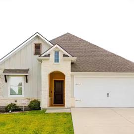 Luxury Home Near Kyle Field & Expo Center, hotel v destinácii Bryan