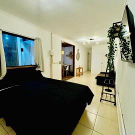 Quarto privativo no centro de Embu das Artes, hotel en Embu das Artes