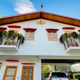 Luxury Duplex & Deluxe Rooms in Dili City, Timor-Leste, hotel u gradu Dili