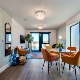 Luxury City Escape - Brand New Stylish 2 Bedroom Apartment with Parking