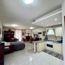 Appartamento tra il borgo e il lago, hotel in Anguillara Sabazia