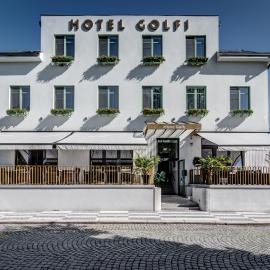 Hotel Golfi, viešbutis mieste Podebradai