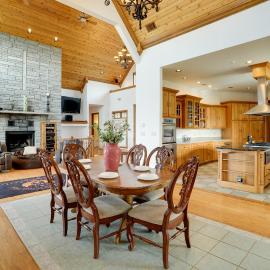 366 Shared Acres, Lake Access: Ozark Getaway!, hotel u gradu Fairfield Bay