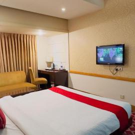 West Park Inn, хотел в Дака