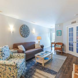 Walk to Beach: Newly Remodeled Condo in Ocean City