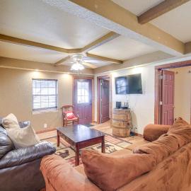 Near Riding Trails for ATVs: Cabin in Delbarton, Hotel in Delbarton