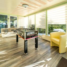 Forest Villa with Sauna, hotel in Elend