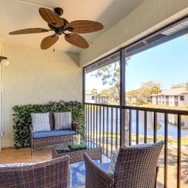 7 Mi to Beach: Condo w/ Pool Access in Bradenton!, hotel a Bradenton