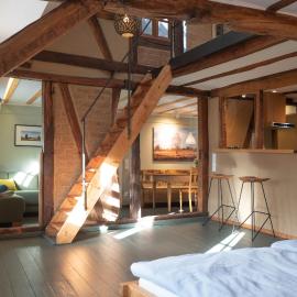Haus am Fluss-Monschau