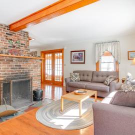 Swim, Ski & Sip: Lakefront Retreat in Plymouth
