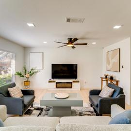 Stylish Irving Retreat w/ Private Patio