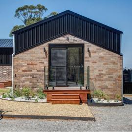 Rustic Luxury at The Old Dairy Couples Escape, Hotel in Glenquarry