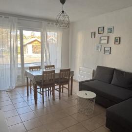 Appartement T2 avec piscine à Biscarrosse Bourg, proche plages du lac et océan, 4 pers, centre-ville - FR-1-319-454